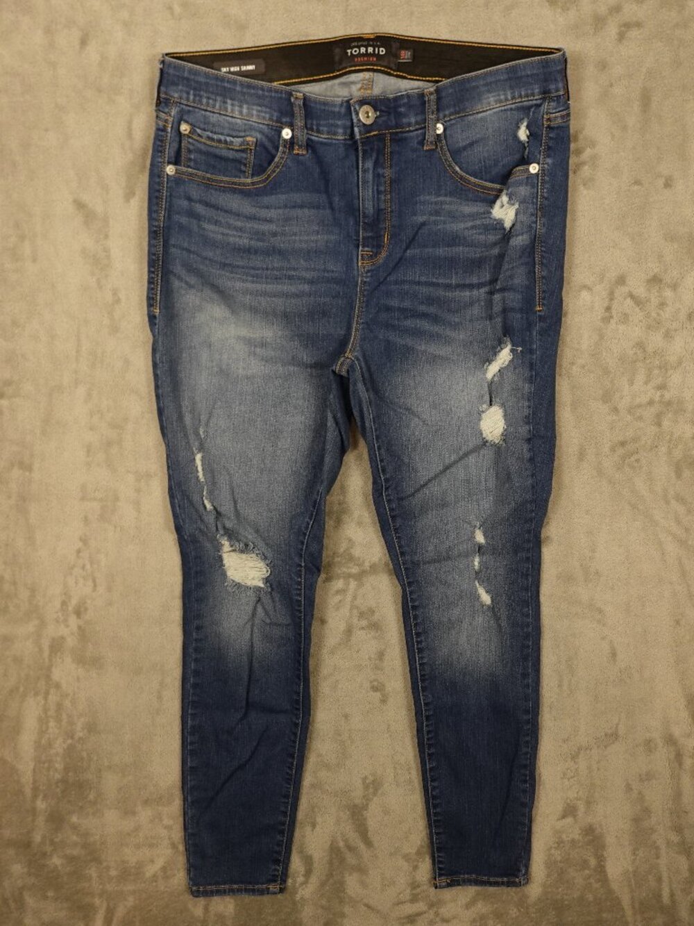 Torrid Sky‎ High Skinny Jeans Women's 14R Medium Wash Distressed Denim